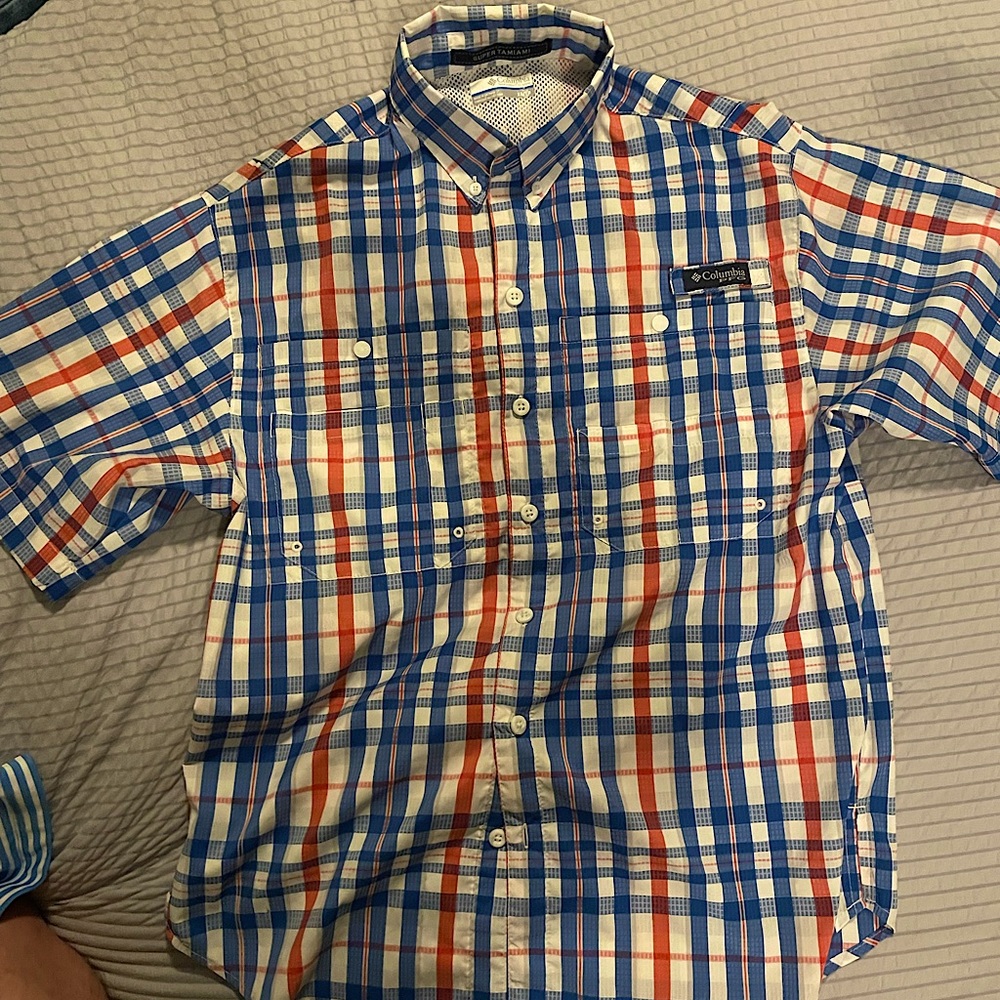 Men’s Columbia Button Up (XS)